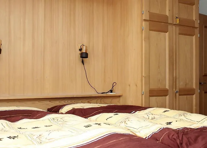 Haus Azalea Apartment *